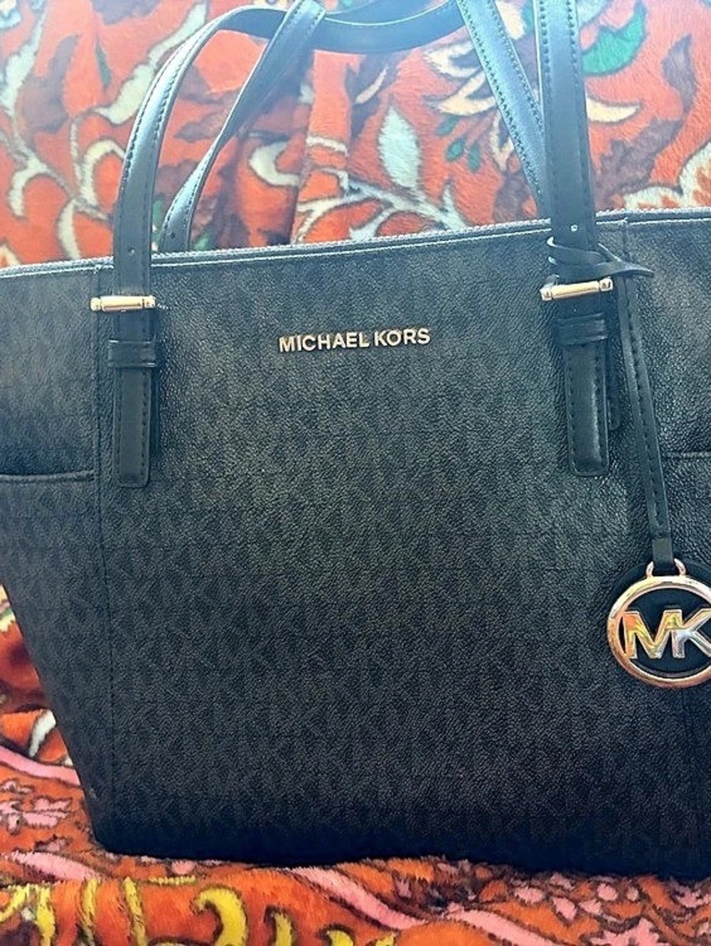 Michael Kors Jet Set Travel tote Black Tote with Logo Charm